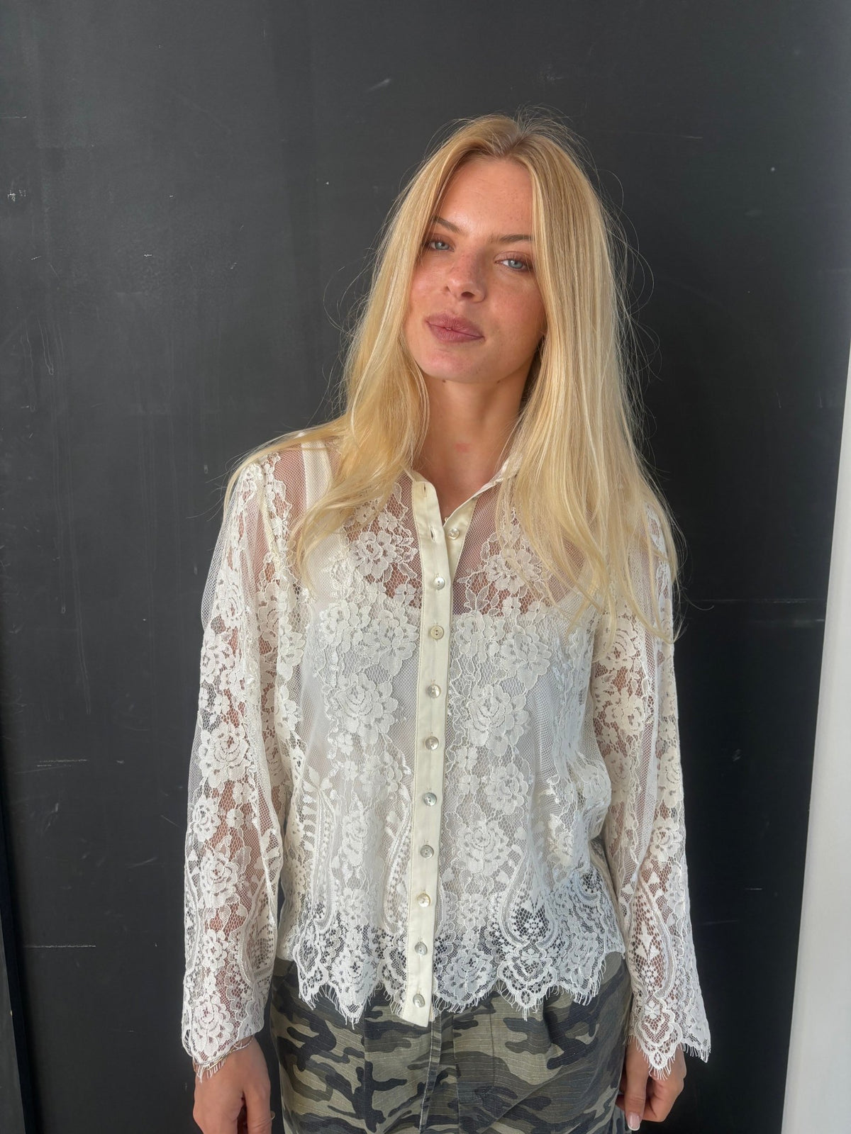 156204 | CONTINUE - Paloma Off white