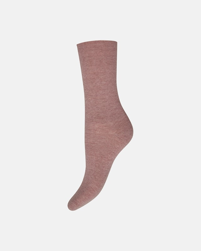 En Decoy 153889 ankelsok med bambus i gammelrosa står oprejst på en hvid baggrund med tåen pegende mod venstre.