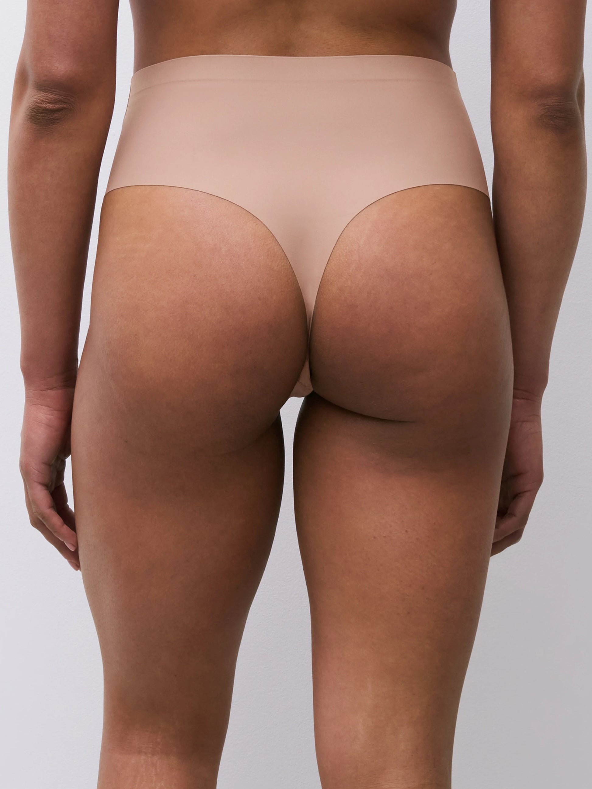 155786 | Chantelle Seamless - Defi Latté