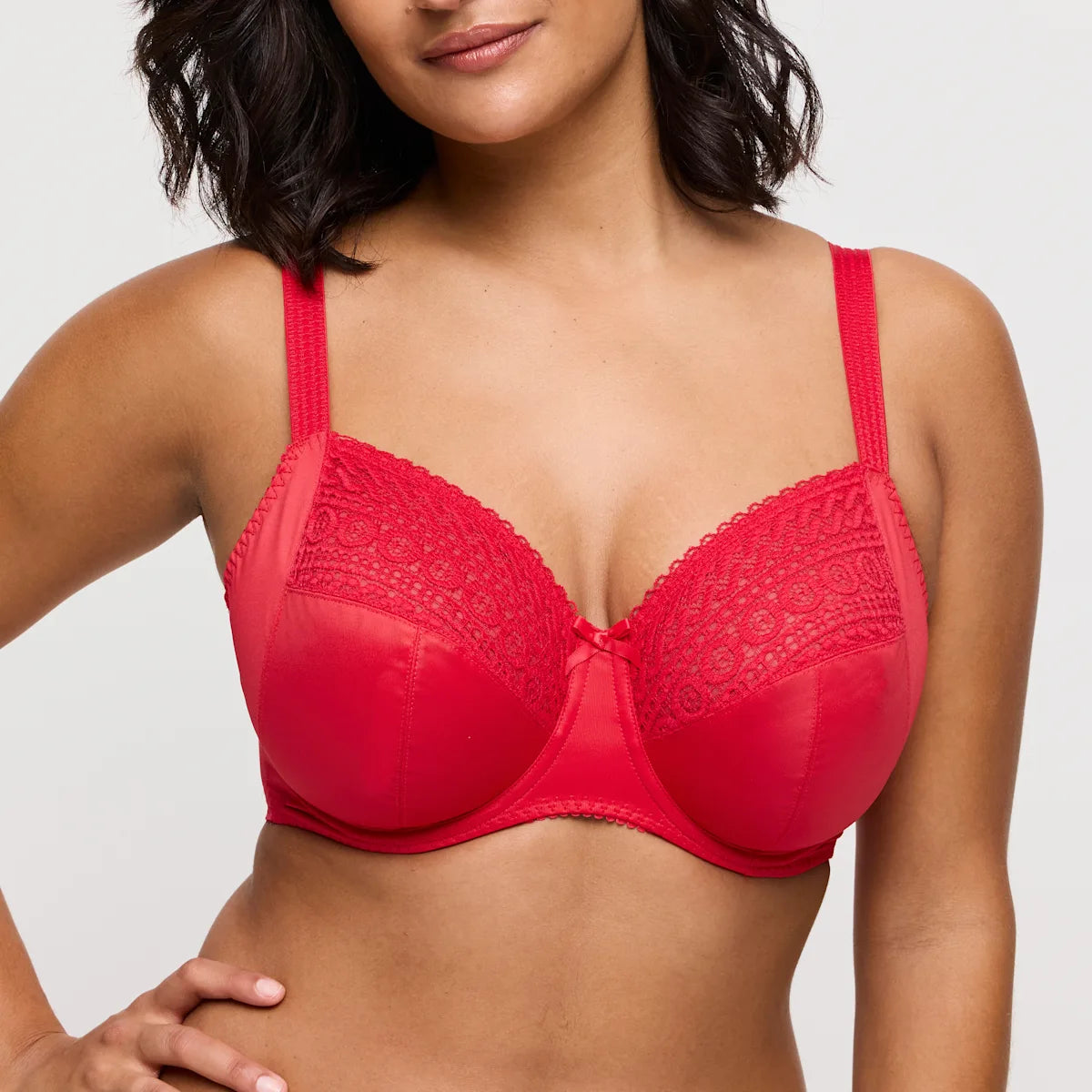 151822 | PrimaDonna - Montara True Red Rød