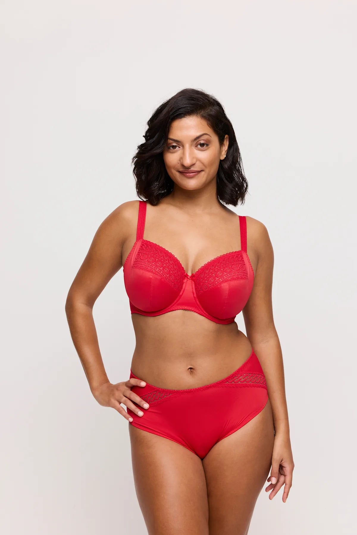 151822 | PrimaDonna - Montara True Red Rød