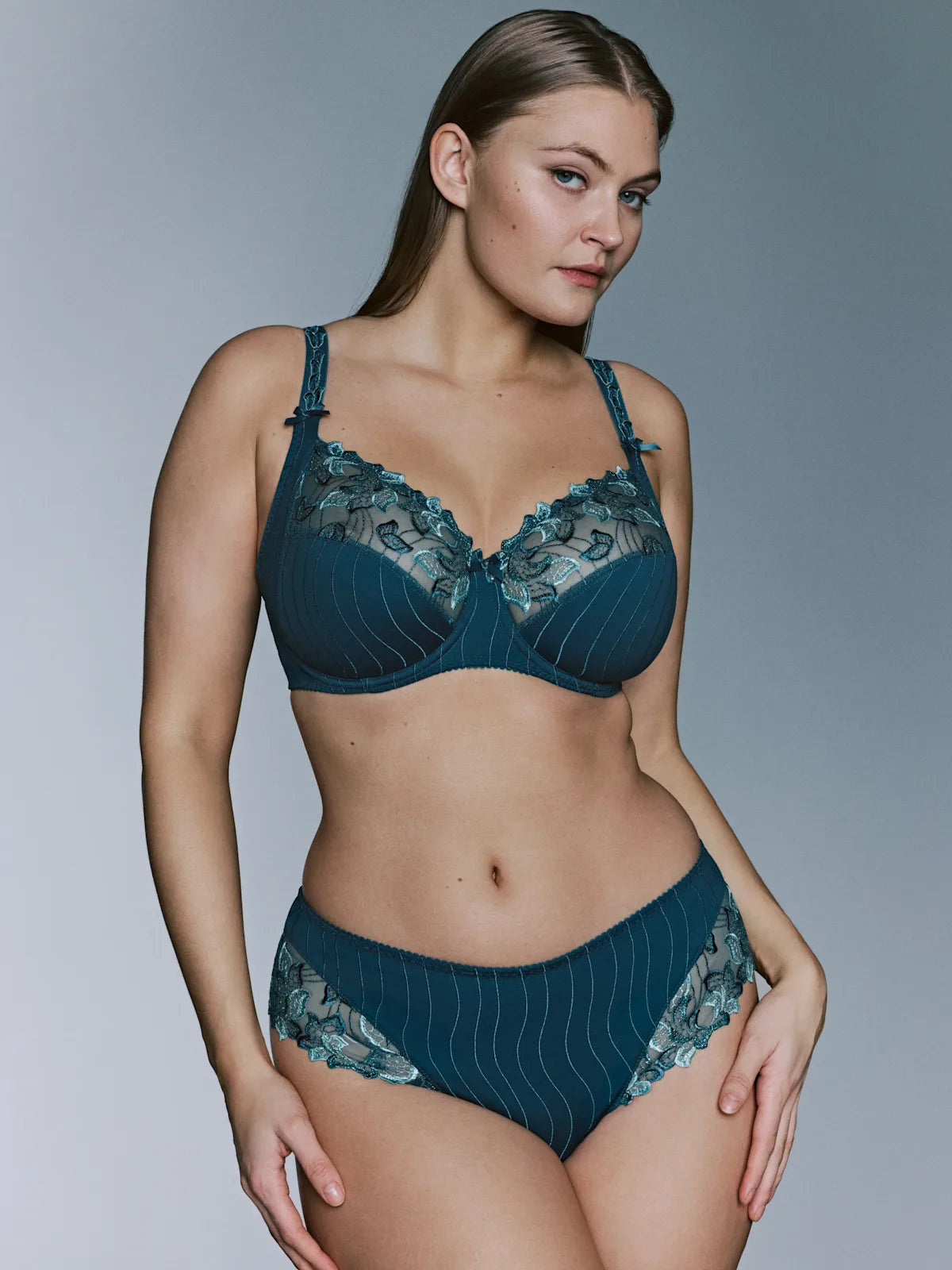 155231 | PrimaDonna - Deauville Peacock Petrol