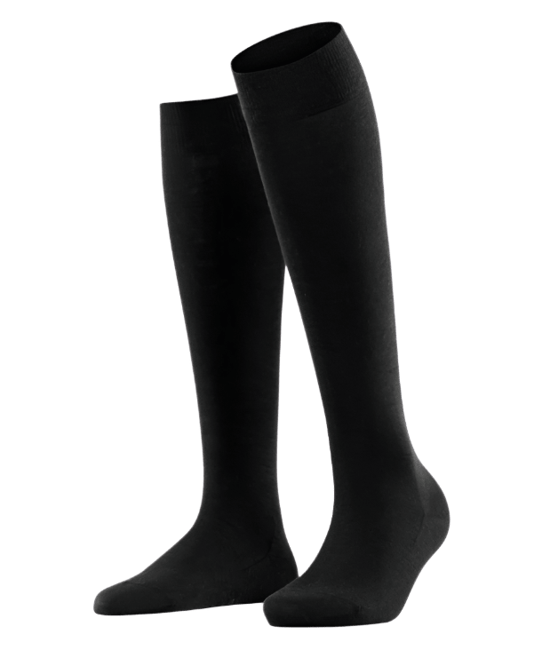 Falke – Softmerino SO Black F knæstrømper, vist stående på en lysegrå baggrund.
