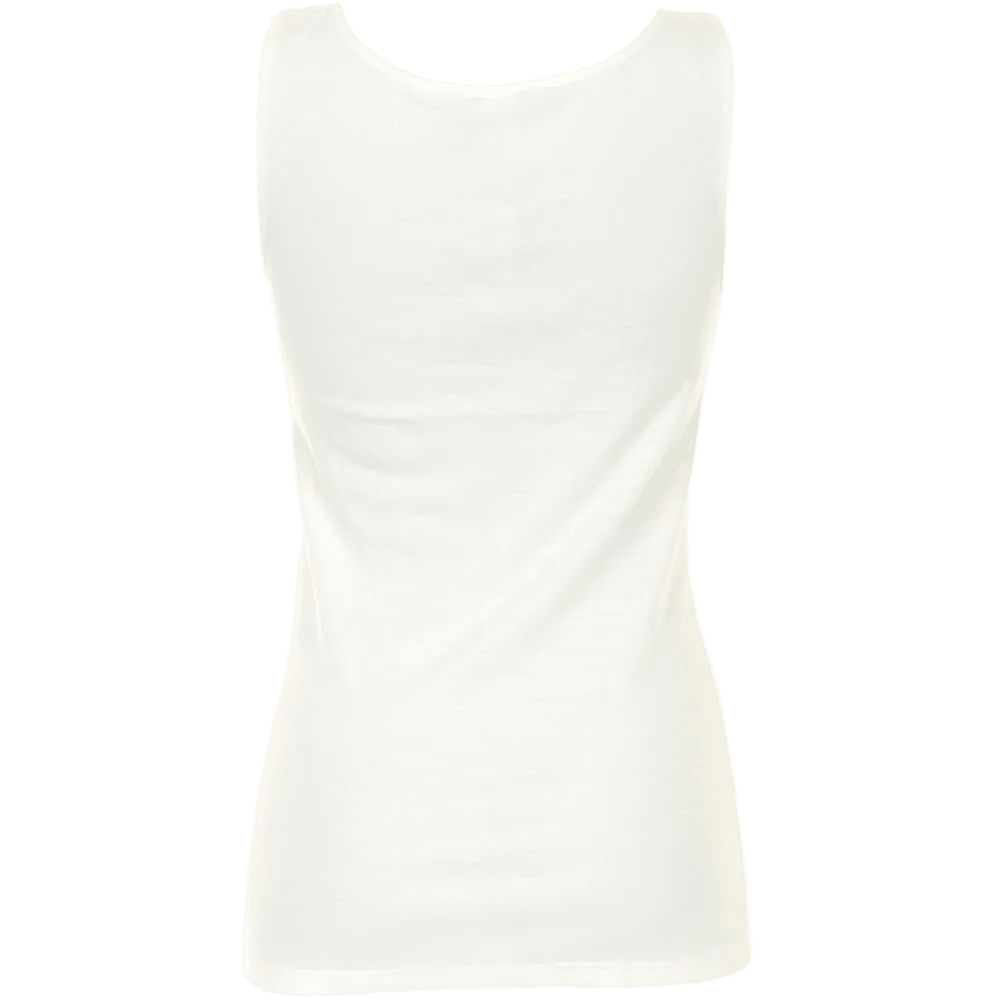 Bagfra-billede af FEMILET Juliana off-white tanktop, der er perfekt som temperaturregulerende undertøj på hvid baggrund.