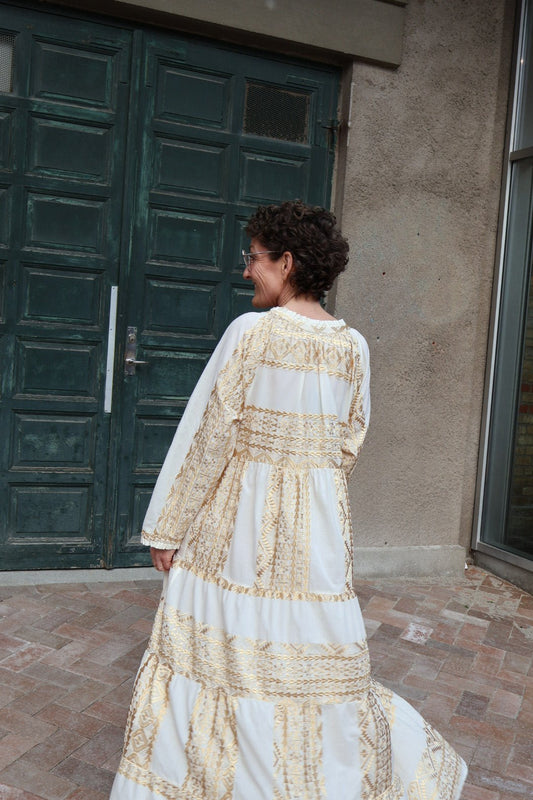Kjole i Guld fra Greek Archaic Kori