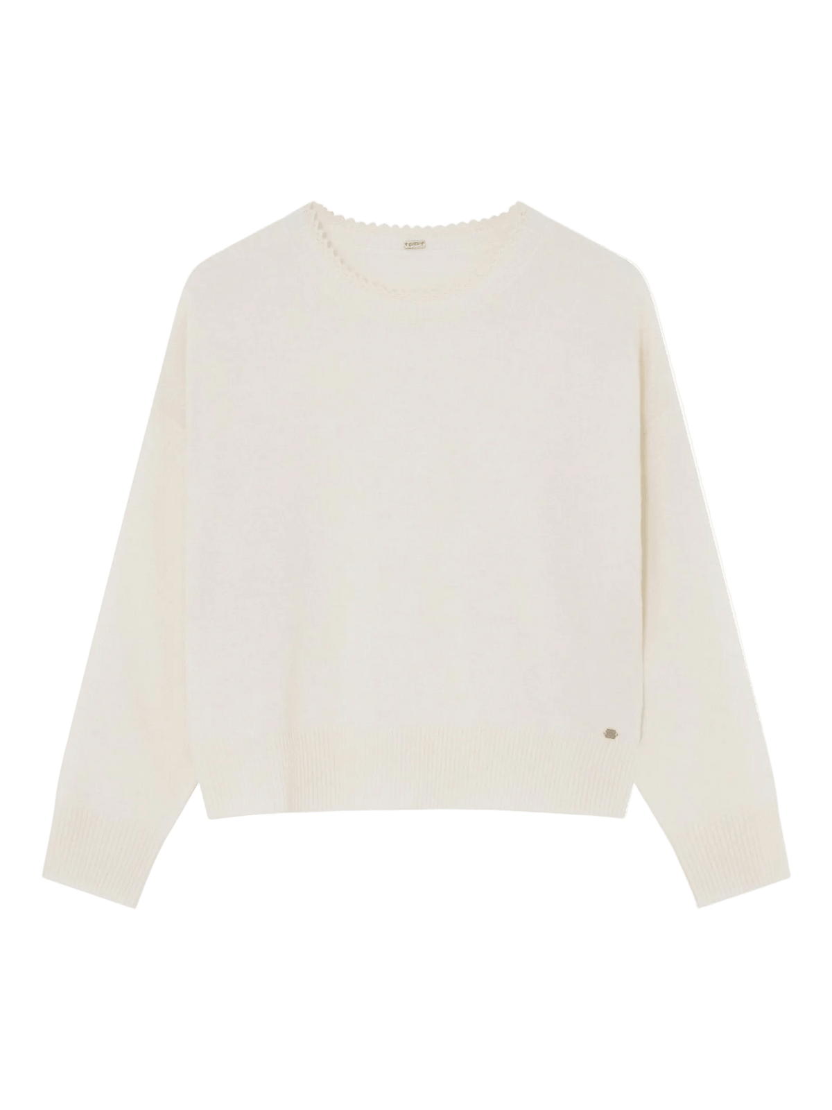 Gustav Shania: Offwhite sweater med ribkant ved ærmer og nederst; en klassisk stil på en hvid baggrund.