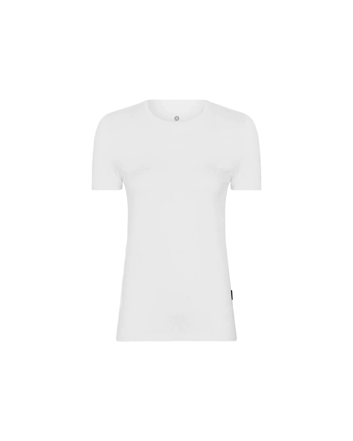 JBS fra Danmark 143790 Slim Tee Bamboo Hvid: en klassisk hvid T-shirt med smal pasform og rund hals, der byder på tidløs komfort og stil.