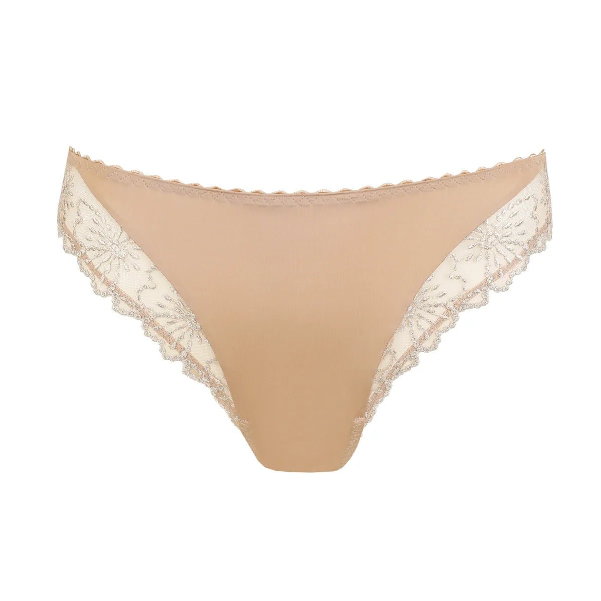 Marie Jo Jane Sand: Beige trusser med blomsterbroderi og blonde på hvid baggrund, høj benudskæring.