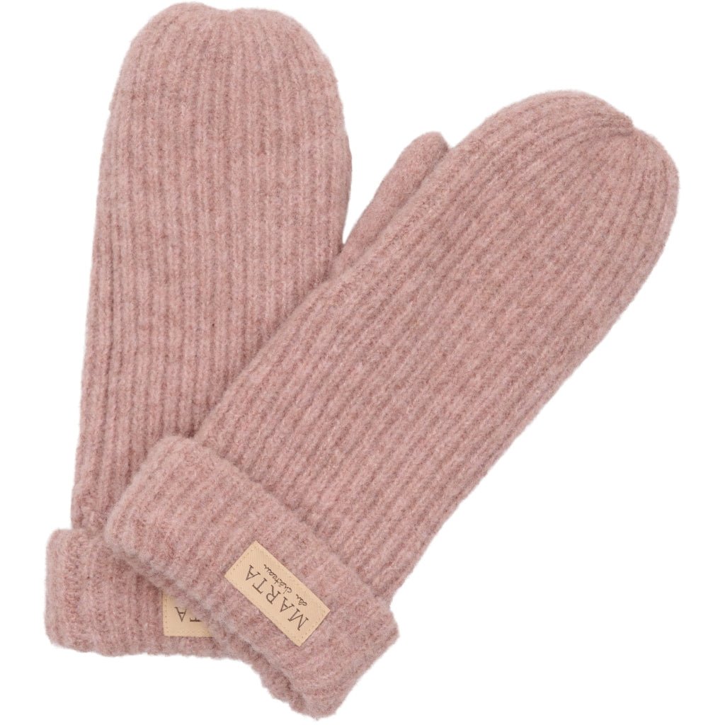 Lyserød ribstrikket luffer, MDCLindsey Rosa af Marta du Château, med beige mærker på manchetterne.