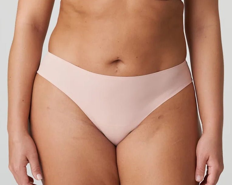 PrimaDonna FIGURAS Powder Rose PWD – lyserødt, sømløst undertøj i bikini-stil.