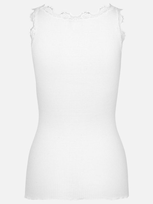 Top i Off-white. fra Rosemunde