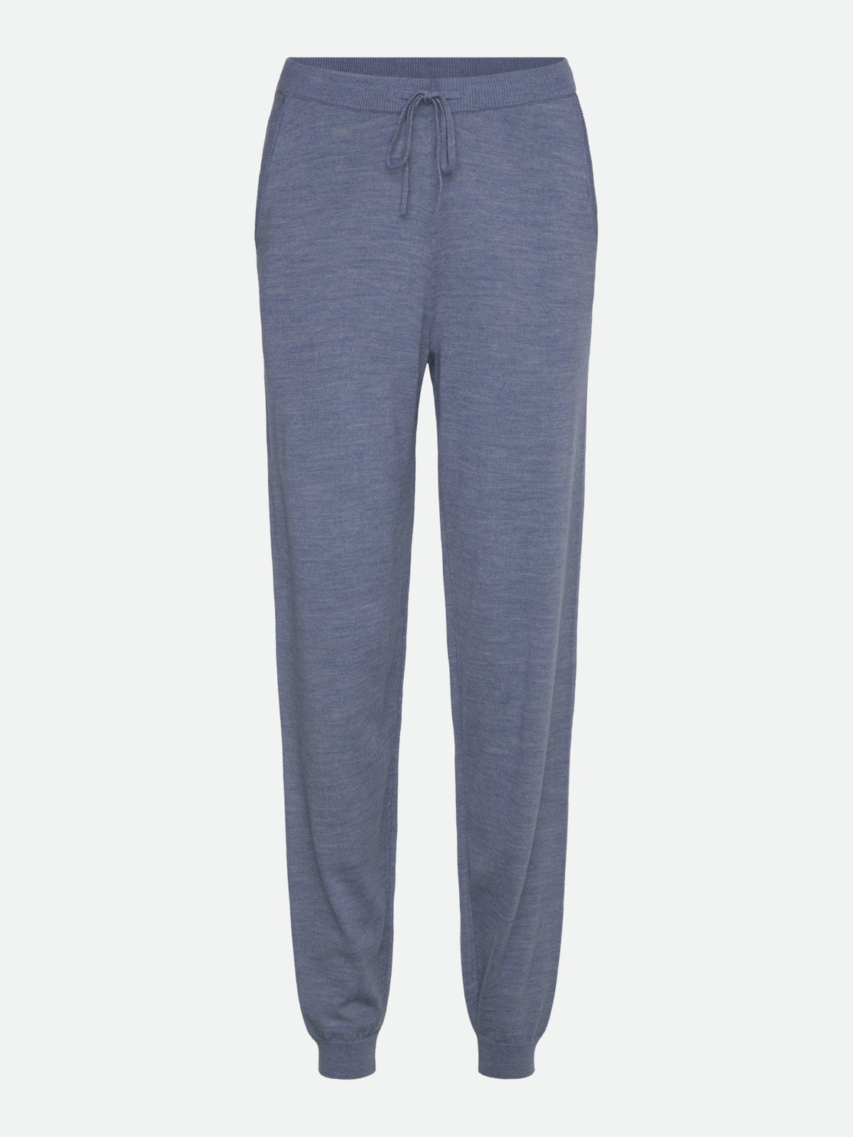 Rosemunde Valencia Blå joggingbukser med snøre i taljen og lommer, vist på en ensfarvet hvid baggrund.