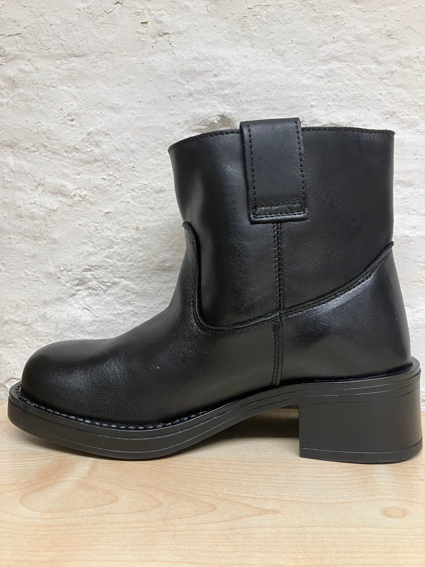 153176 | PAVEMENT - Jenny Sort