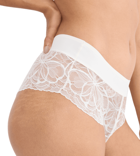  i Off white fra Triumph