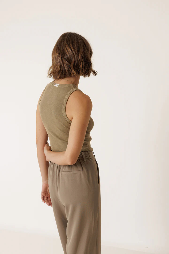 153972 | INDI & COLD - Camiseta Khaki