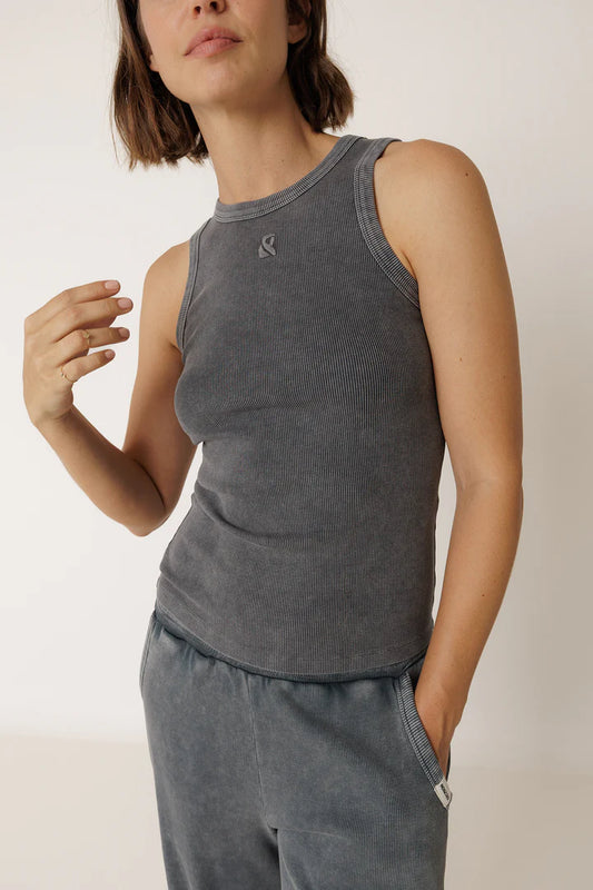  i Antracitgrå fra INDI & COLD